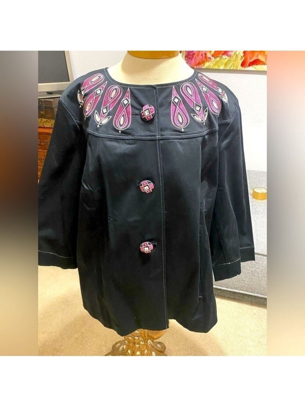 NWT Bob Mackie wearable Art embroidered jacket sz 2x  3 buttons down 3/4 sleeve